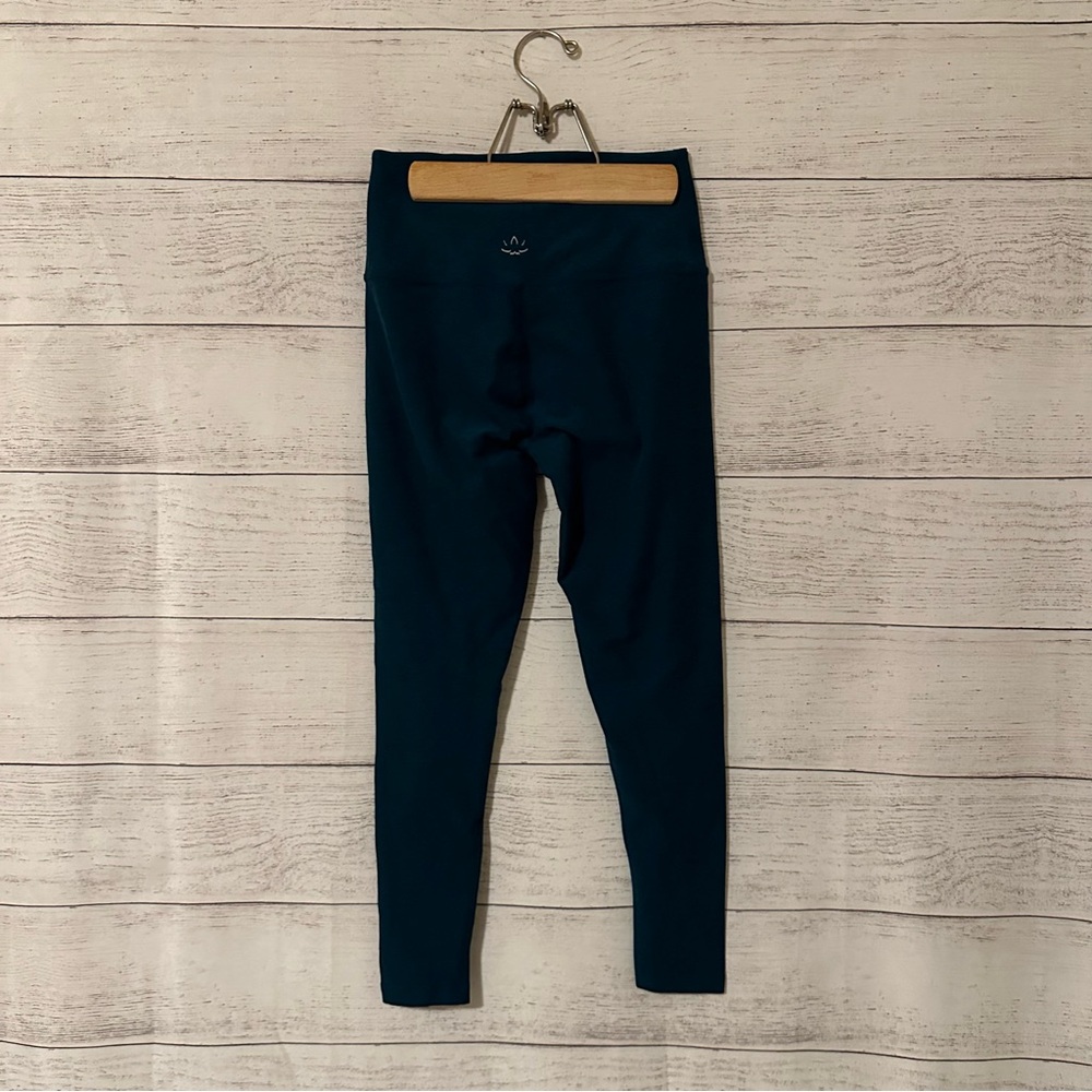Beyond Yoga Spacedye Caught In The Midi High Waisted Legging. - Picture 6 of 9
